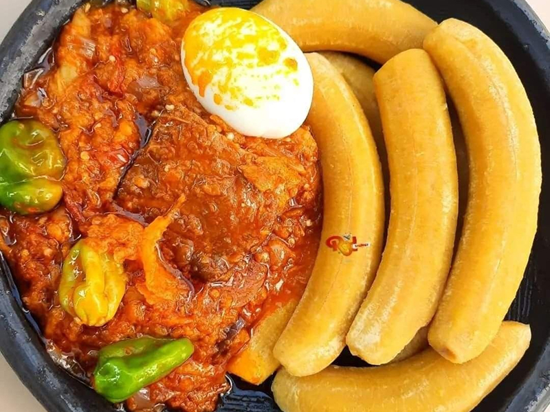 Boiled plantain & garden egg sauce