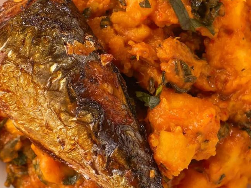 Sweet potato porridge & fish