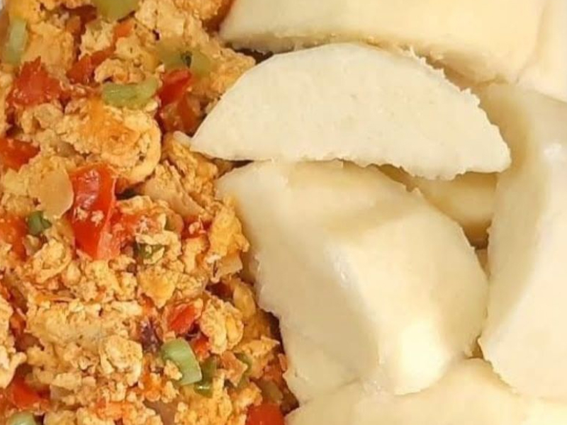 Boiled yam & egg sauce